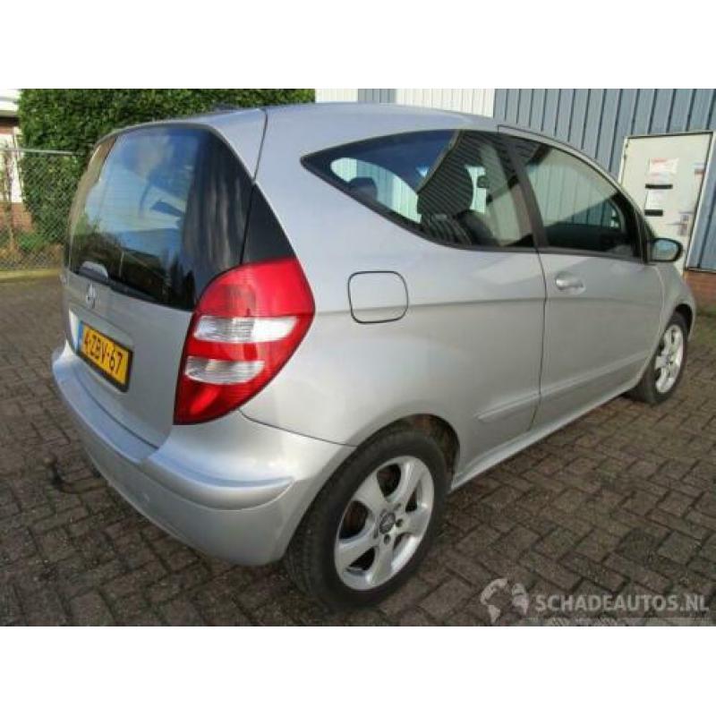 Mercedes-Benz A-Klasse 150 Airco Radio/CD (bj 2007)