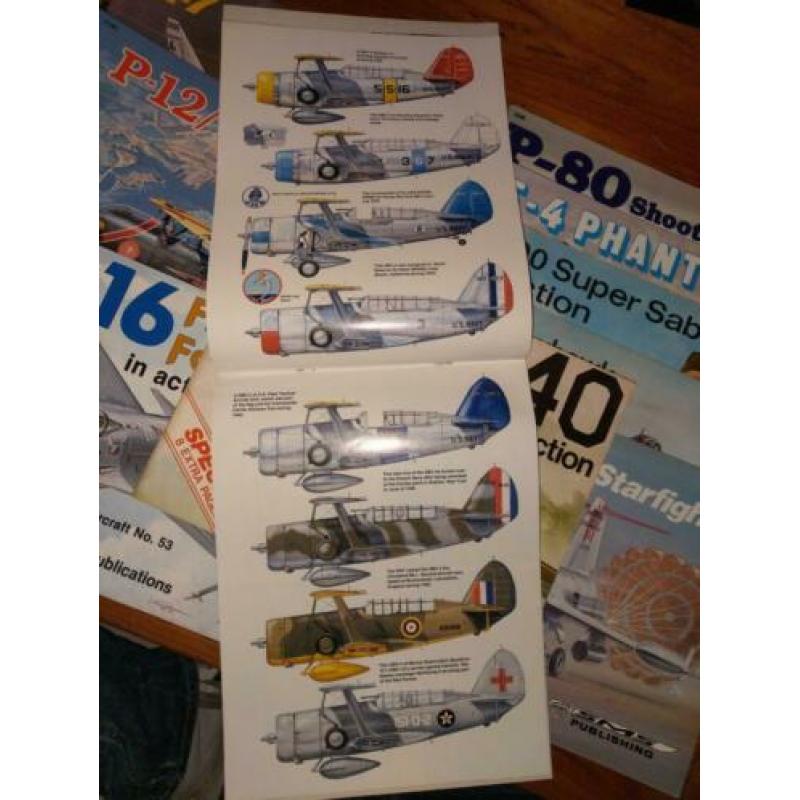10x Aircraft Squadron Signal Publications.