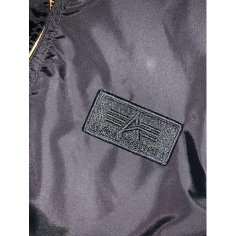 Alpha Industries bomber jack, maat L, zo goed als nieuw