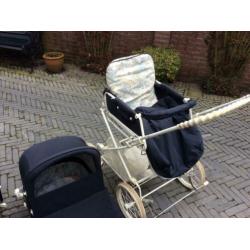 Prachtige donkerblauwe kinderwagen 2 in 1 merk mutseart