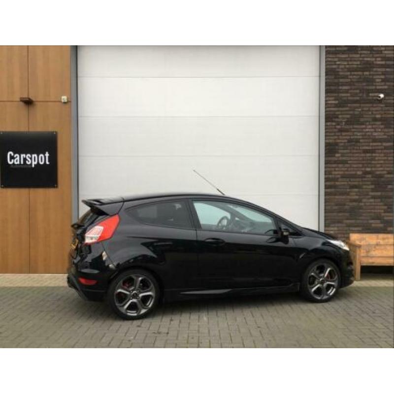 Ford Fiesta 1.6 ST 182PK Ecboost I 2017 I Recaro I Cam I Nav