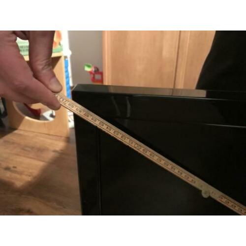 Tv akai AL2617HT + hdmi kabel