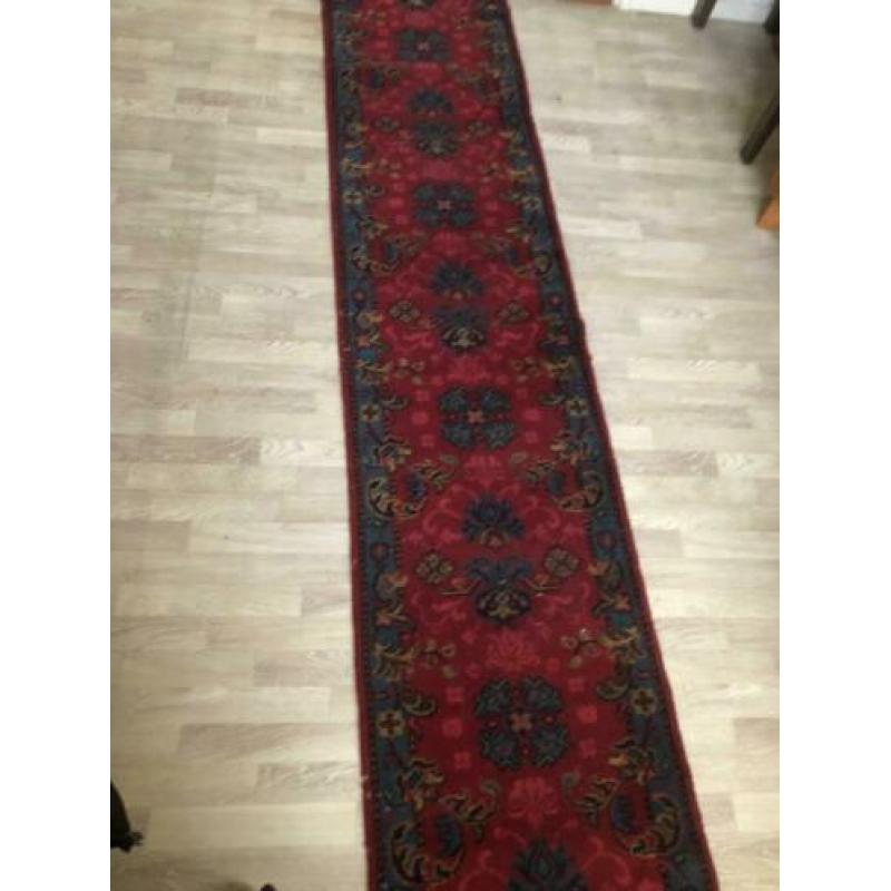 Loper uit erfenis 58 breed bij 290 lang