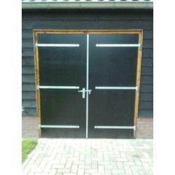 2 setjes beukenhouten garagedeuren / poortdeuren