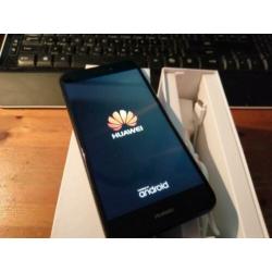 te koop een zeer mooie huawei p8 lite nieuw model. compleet.