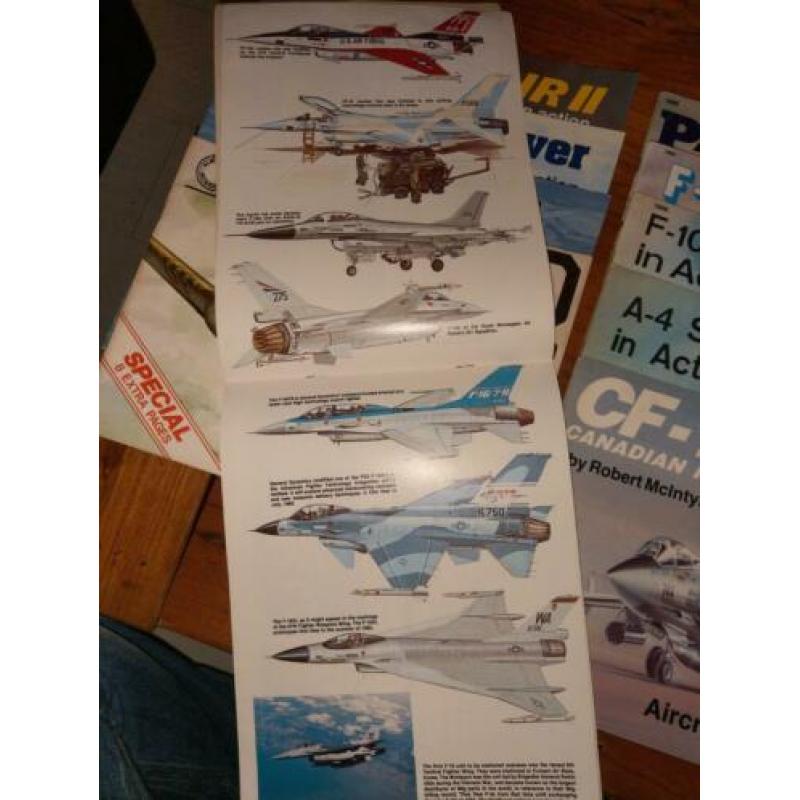 10x Aircraft Squadron Signal Publications.