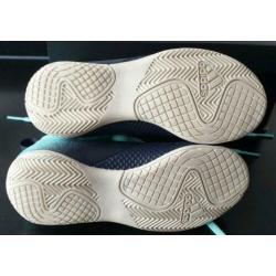 Adidas zaal (voetbal)schoenen maat 29