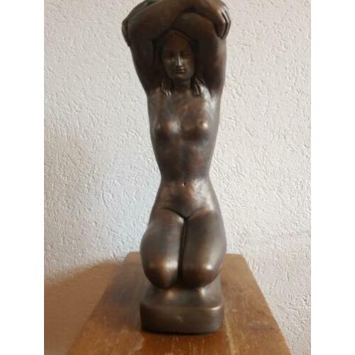 Prachtig beeld naakte vrouw ca 50 x 25 cm