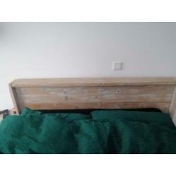 Steigerhouten bed!
