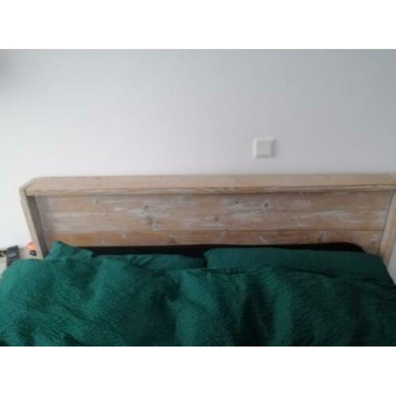 Steigerhouten bed!