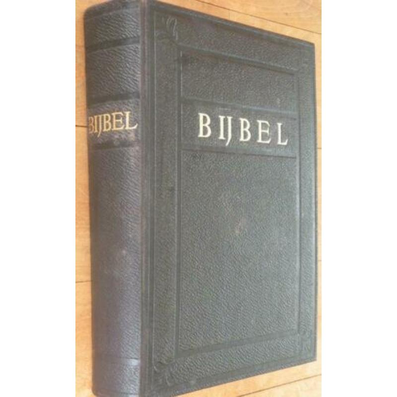 Bijbel uit 1922. In zeer goede staat.
