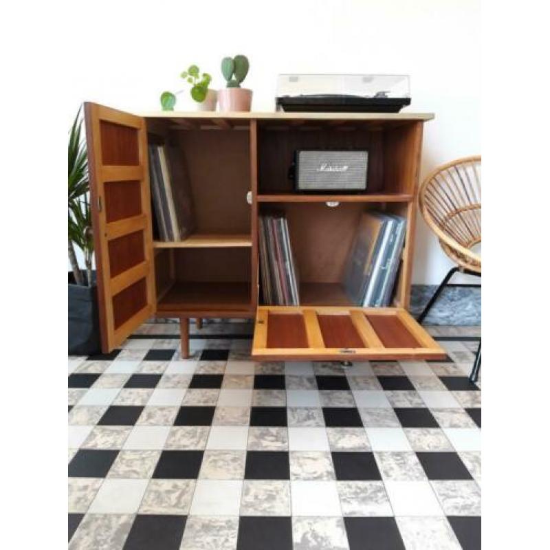 Vintage retro kast / dressoir / platenspeler meubel