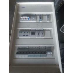 Stroomkastje Hager €75,-Stroomkast Holec €75,-