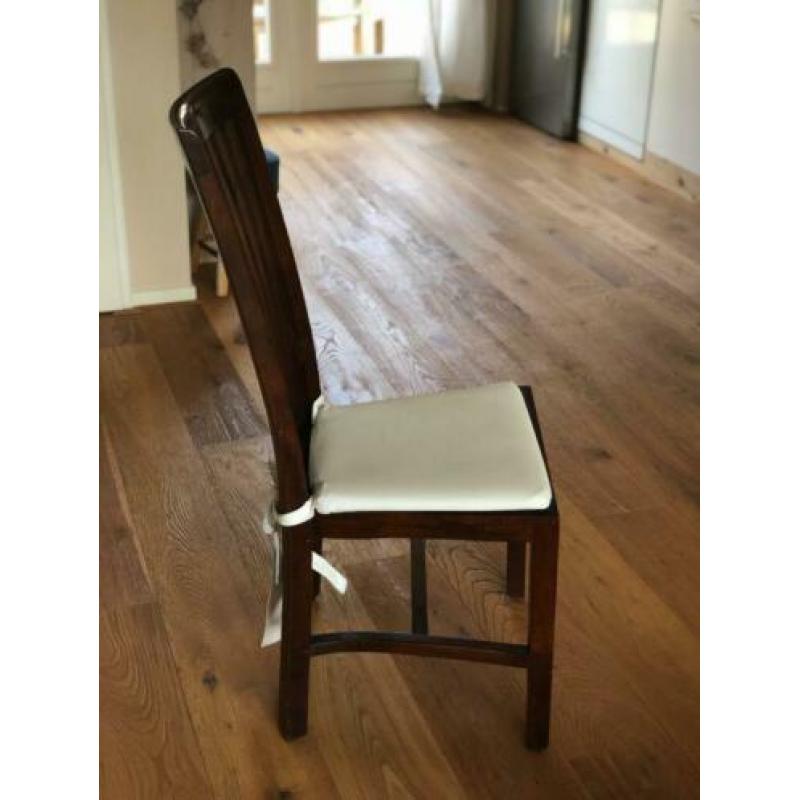 Eettafel stoelen hout landelijk klassiek Gratis kussentjes