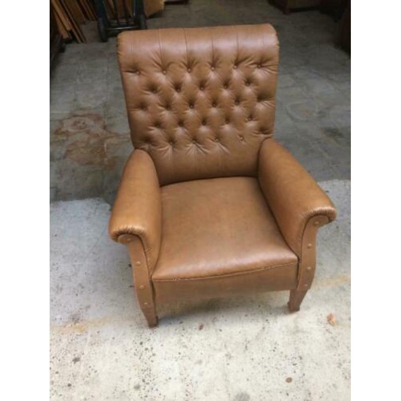 Oude fauteuil.