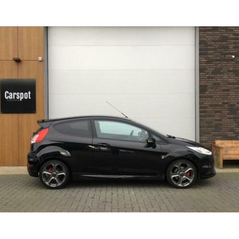 Ford Fiesta 1.6 ST 182PK Ecboost I 2017 I Recaro I Cam I Nav