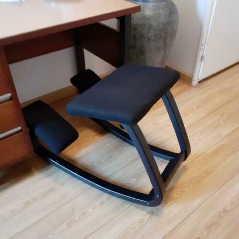 stokke ergonomische kniestoel