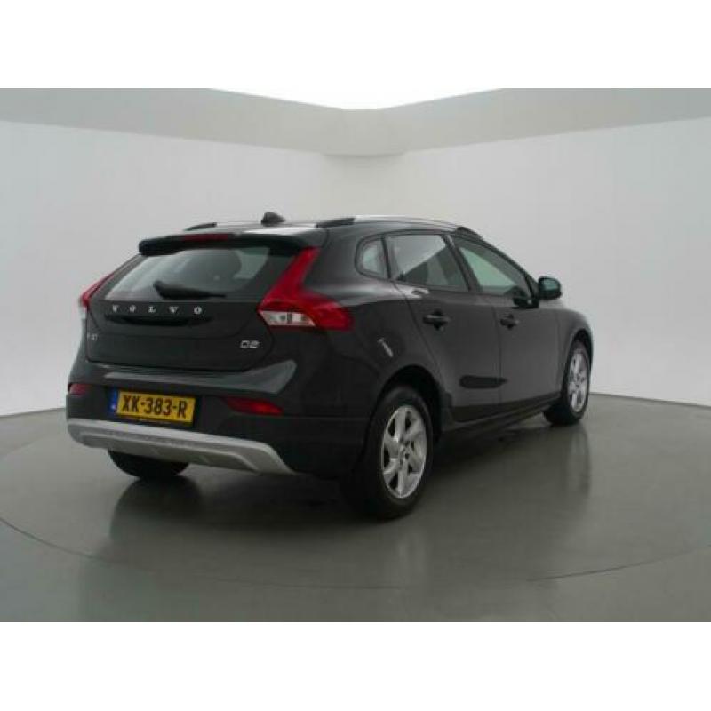 Volvo V40 Cross Country 2.0 D2 / 12-2017 / 37.801 KM