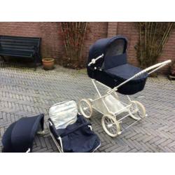 Prachtige donkerblauwe kinderwagen 2 in 1 merk mutseart