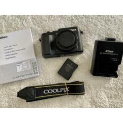 Nikon Coolpix 7800 als nieuw