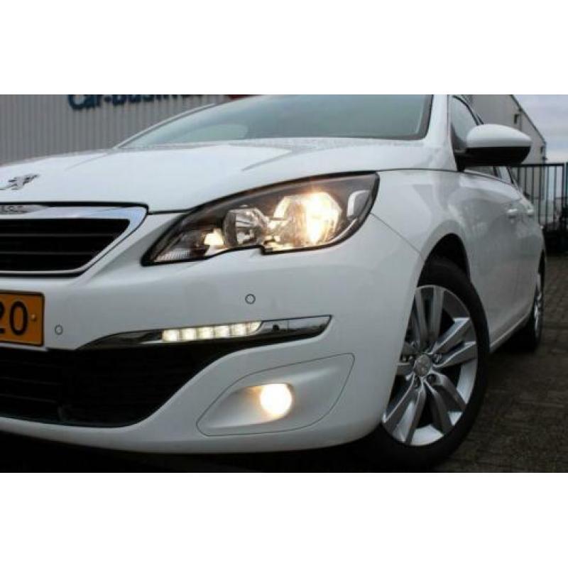 Peugeot 308 SW 1.6 HDIF 120pk (B) Executive Pack + Pano + Na