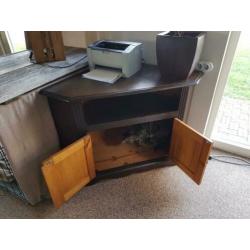 Hoekkastje voor tv