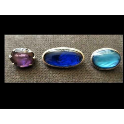 Drie Zilveren Broches met Bijzonder Stenen!!!