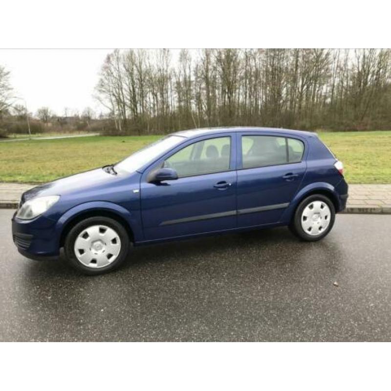 Opel Astra 1.6 16V Twinport 5D 77KW 2004 | Airco | Cruise |