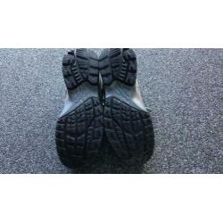 Lowa wandelschoenen maat 37,5
