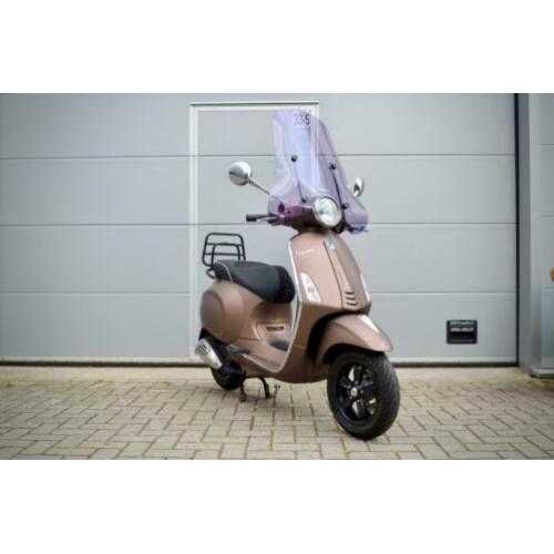 Vespa primavera 4 takt (2014) 25km special bronze