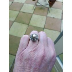 zilveren Art Deco ring met markasietjes en echte parel