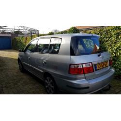 KIA Carens 2.0 Cvvt 2006 Grijs nw apk