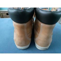 Stoere leren Timberland boots in maat 39/ 39,5.
