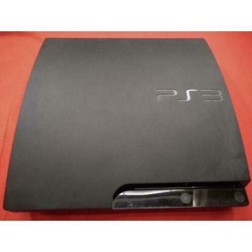 PlayStation 3 met 12 games, 2 controllers en Skylanders
