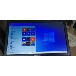 Medion akoya E6227