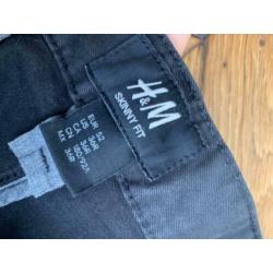 H&M zwarte chino skinny fit maat 52 ZGAN