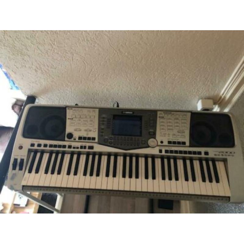 Yamaha keyboard PSR-2000
