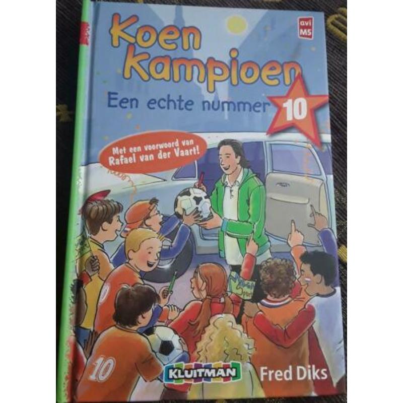 Avi-m5 koen kampioen speelt in italië voetbalverhalen zgan