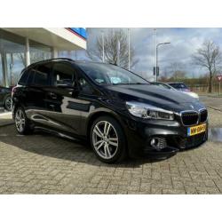 BMW 2 Serie Gran Tourer 220i 190pk Automaat (8) M Sport | Al