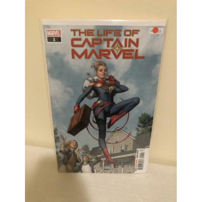 The Life of Captain Marvel #1-5 complete miniserie