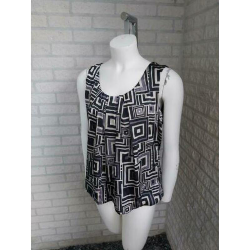 Chique top met print van Expresso maat XL