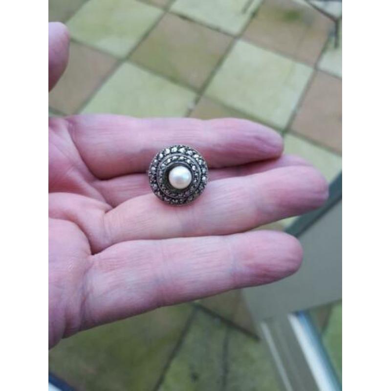 zilveren Art Deco ring met markasietjes en echte parel