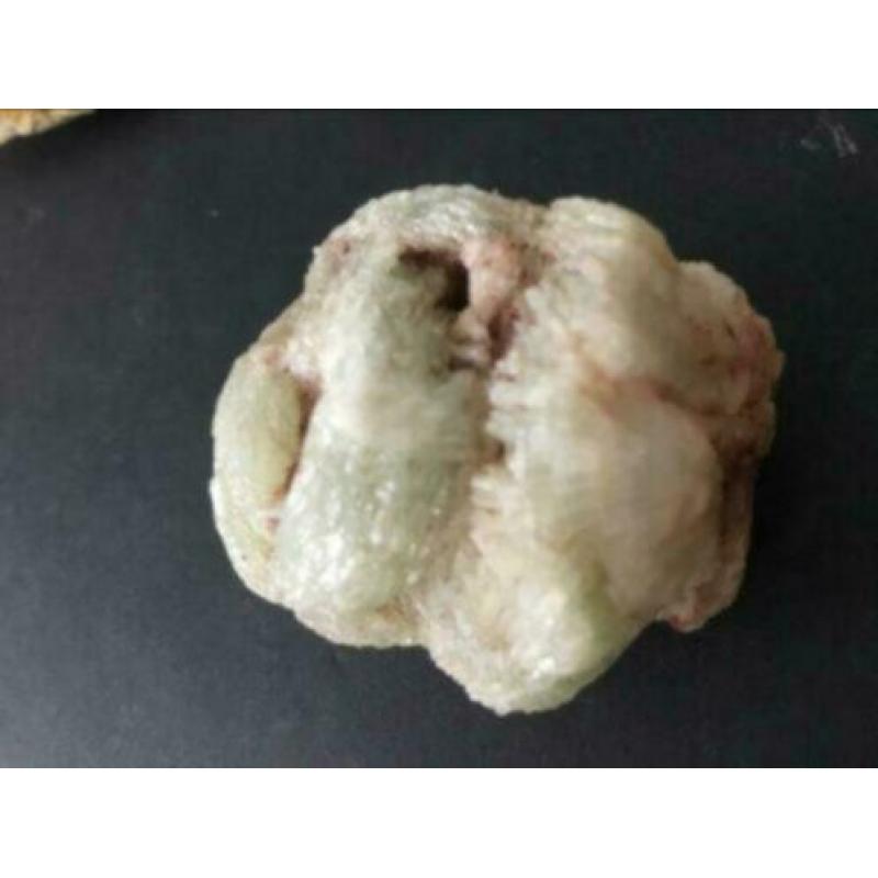 17 x mineraal prehniet India: ruw, gepolijst, bollen
