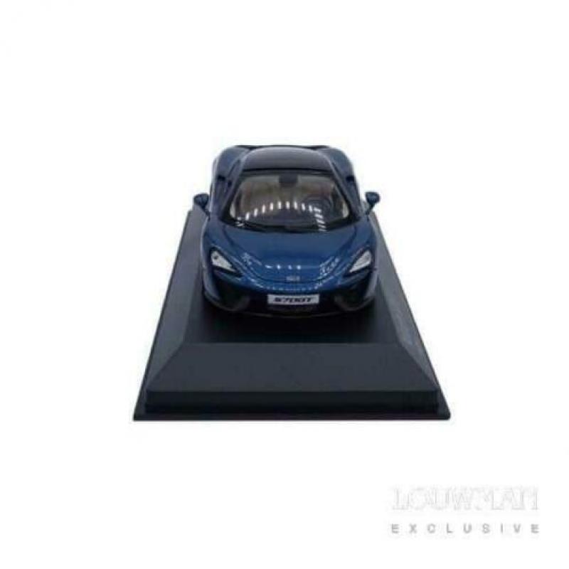 McLaren 570GT Blauw Schaalmodel (1:43)