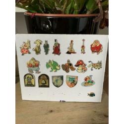 Efteling pins (divers, circa 50 stuks)