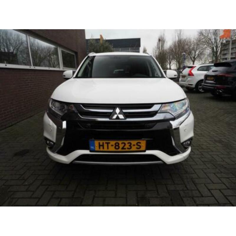 Mitsubishi Outlander 2.0 PHEV Leder/Alcantara Navi Camera Tr