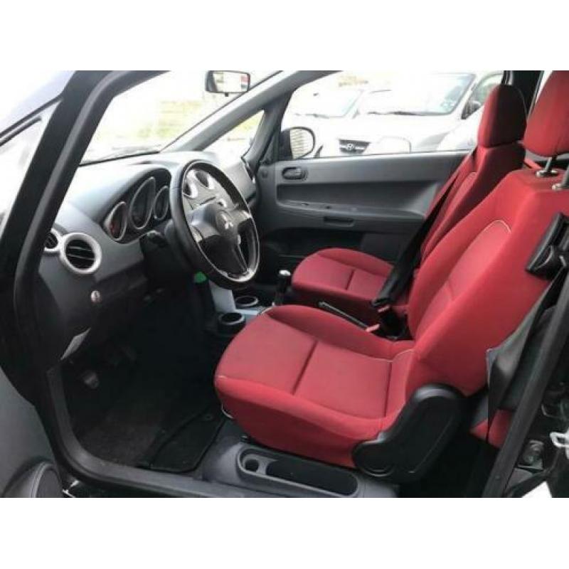 Mitsubishi Colt 1.3 Heartbeat AIRCONDITIONING zeer nette aut