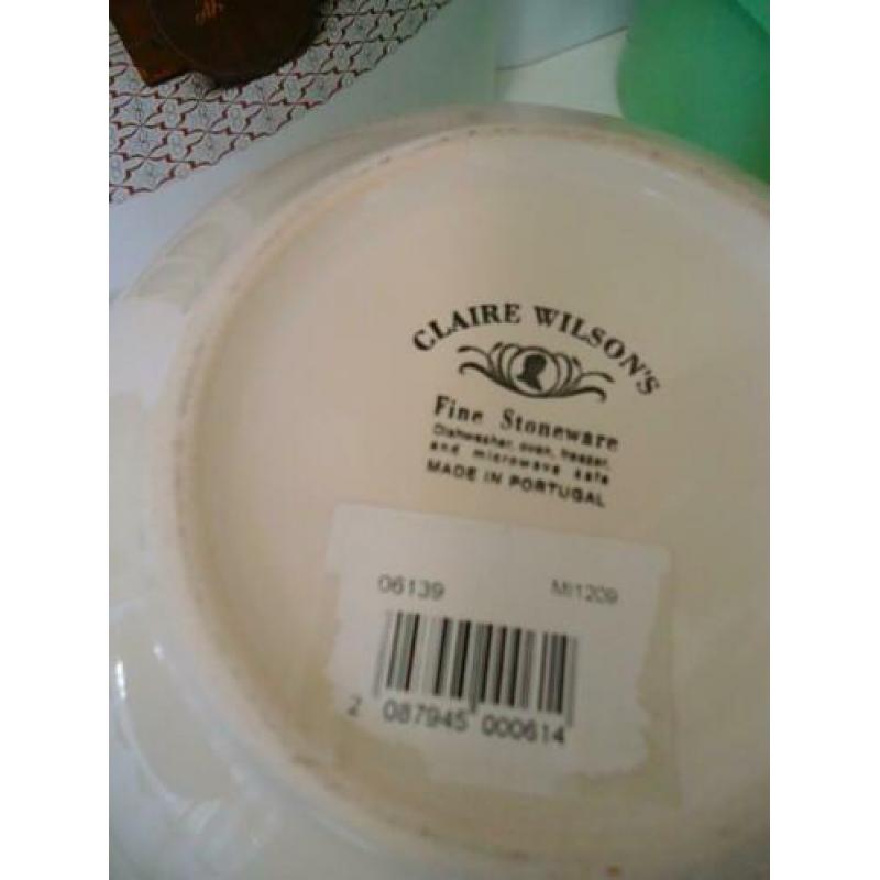 NIEUW .. Aardewerk Theepot * CLAIRE WILSON'S *