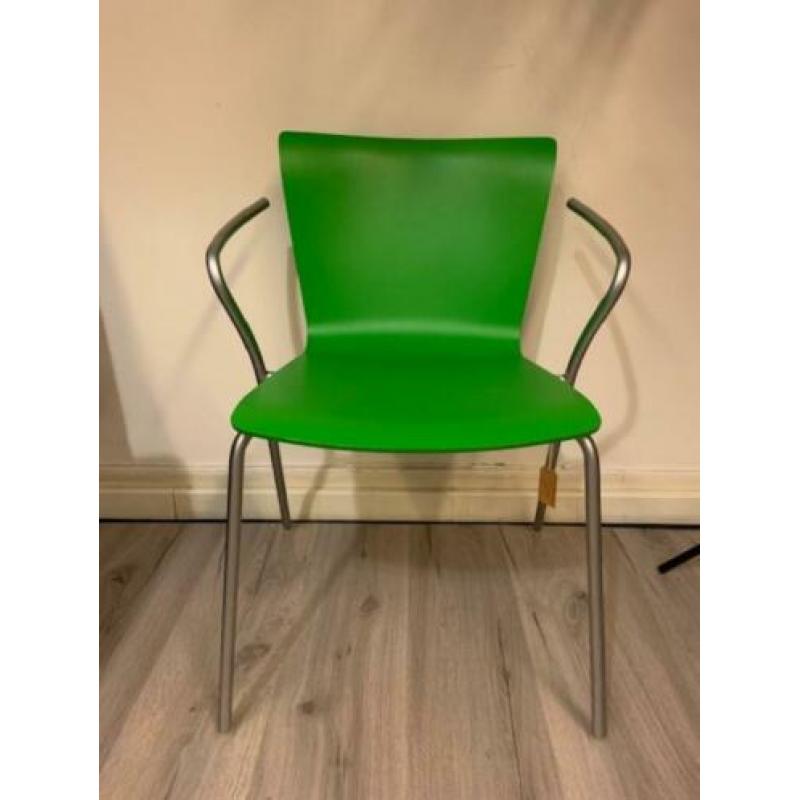 Design Vico Magistretti Vico Duo chairs Fritz Hansen