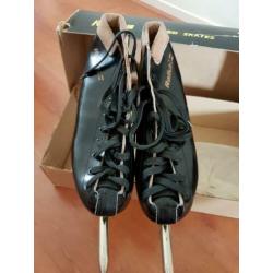 Nette schaatsen maat 42